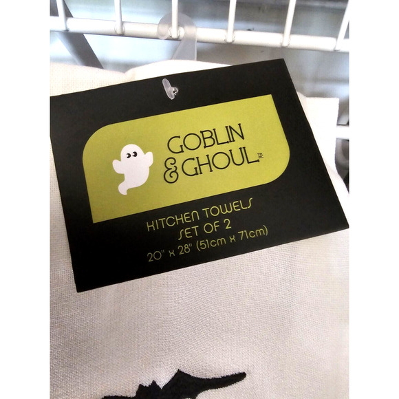Goblin & Ghoul Halloween Cats On A Broomstick Kitchen Towels 2pk Embrodered - Picture 2 of 3